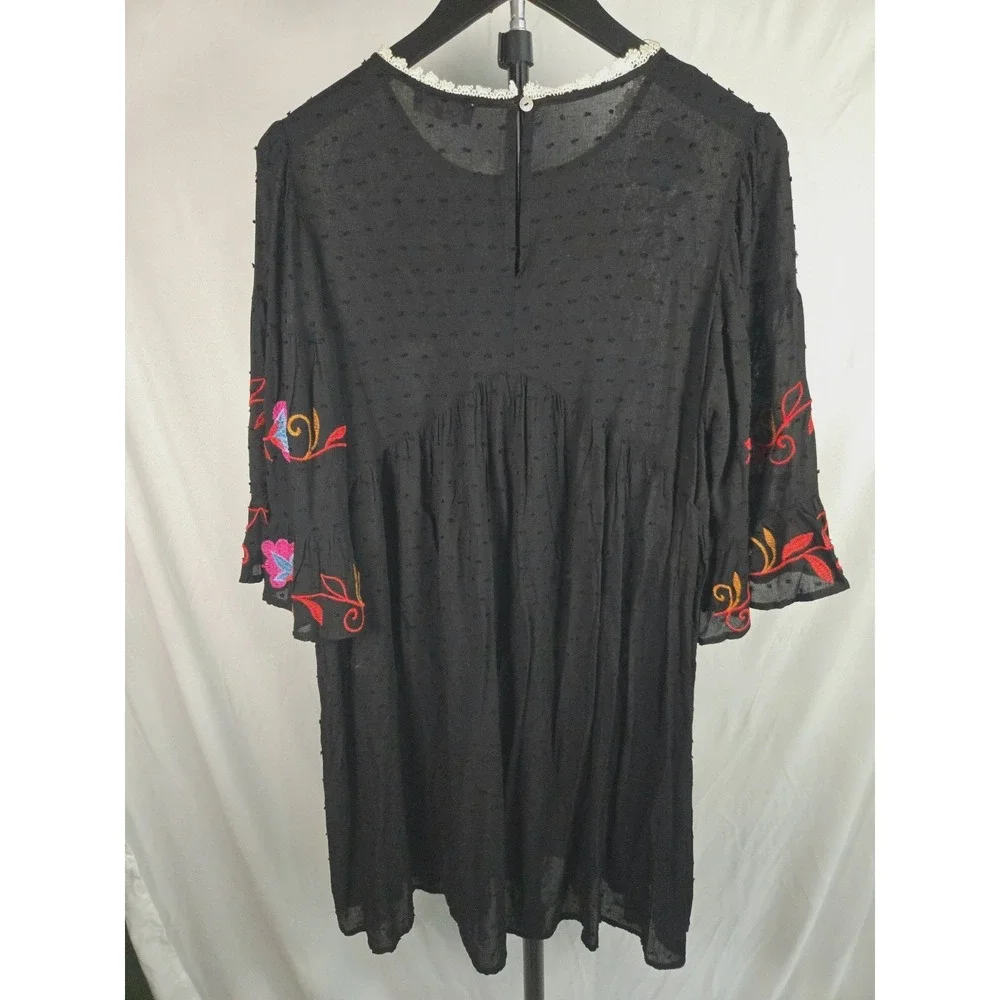 Black Floral Embroidered Babydoll Dress Bell Sz L Basque Waist Bell Sleeve Boho
